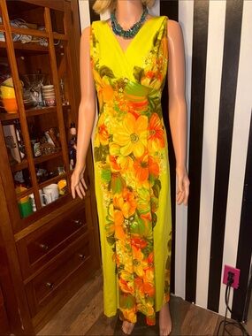 Vintage Hawaiian Togs Made in Hawaii Tropical Floral Maxi Dress Mod Resort Dress